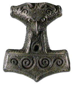 Serebryany amulet. Hammer Tora. Shvetsiya